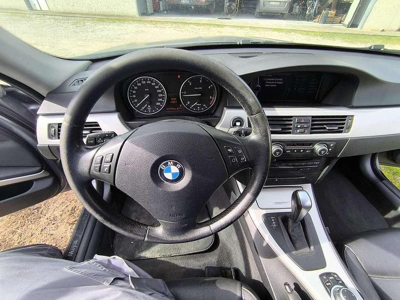 Usata BMW 320 177 CV (130 kW) 2009 Grigio Station wagon