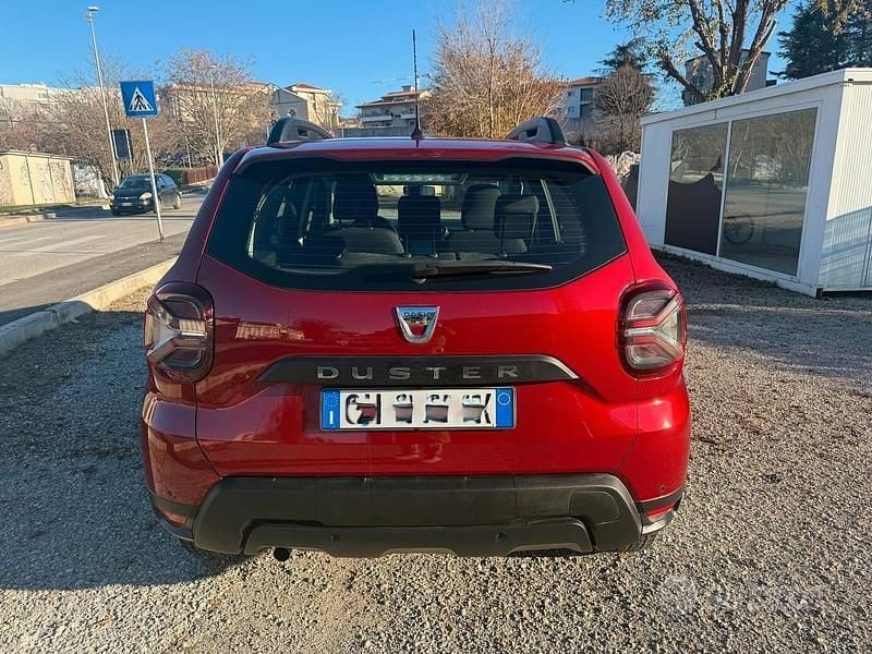 Usata Dacia Duster Comfort 101 CV (74 kW) 2022 Rosso SUV