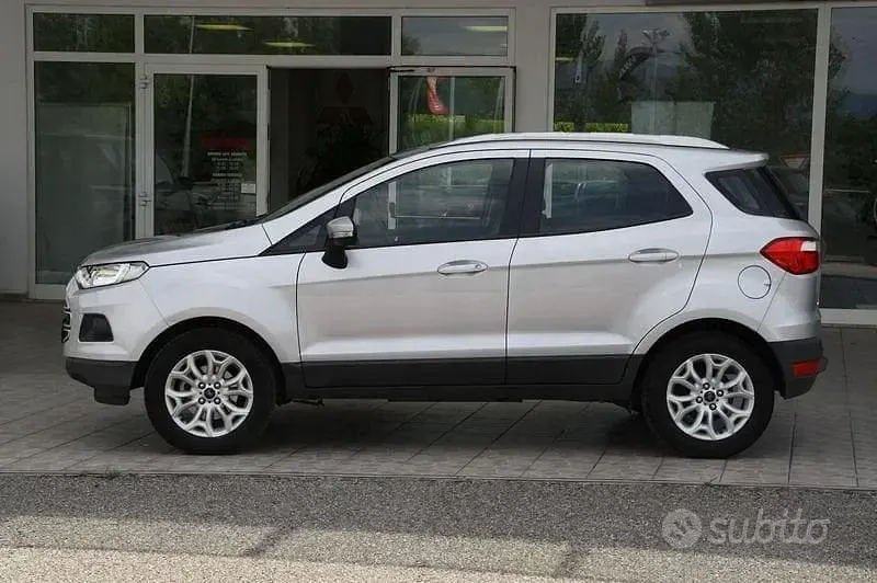 Usata Ford Ecosport 125 CV (91 kW) 2016 Grigio SUV