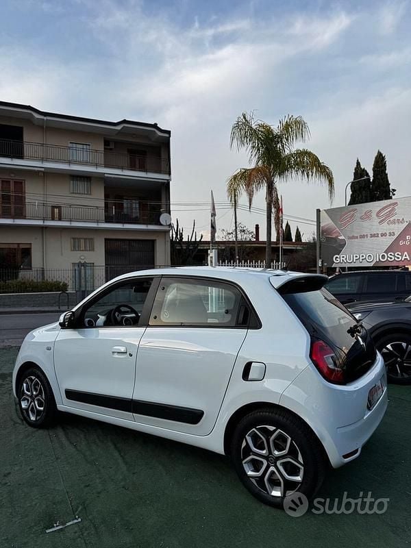 Usata Renault Twingo SE 71 CV (52 kW) 2019 Bianco Utilitaria