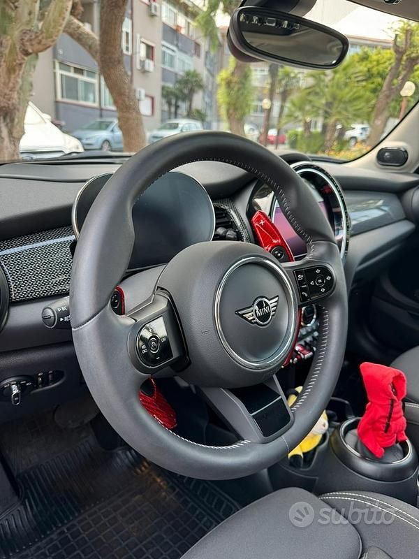 Usata Mini Cooper S Classic 178 CV (130 kW) 2023 Rosso Utilitaria