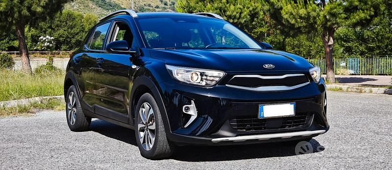 Nero Usata 2021 Kia Stonic GT-Line SUV | 14.790 € (Buon prezzo) - Immagine 1/4