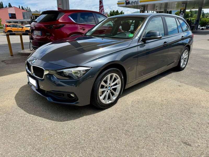 Grigio Usata 2015 BMW 320 Advantage Station wagon | 8890 € (Super prezzo) - Immagine 1/4