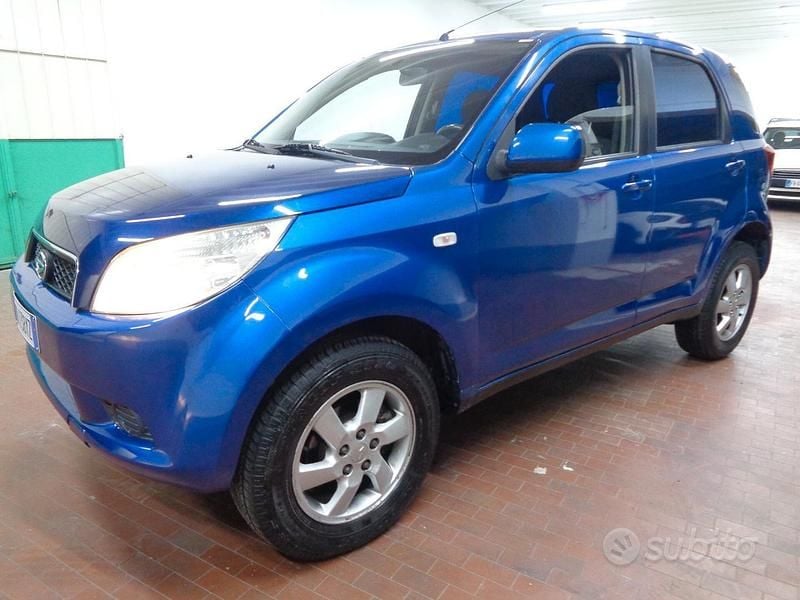 Usata Daihatsu Terios 105 CV (77 kW) 2007 Blu SUV