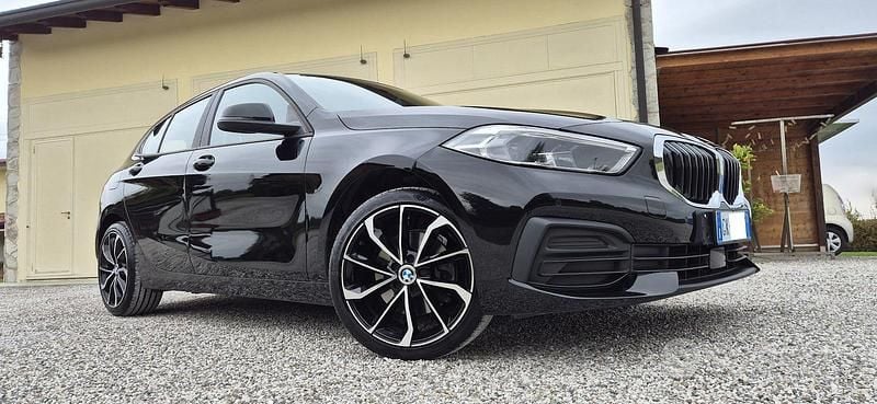 Usata BMW 116 Efficient Dynamics 2021 Nero Utilitaria