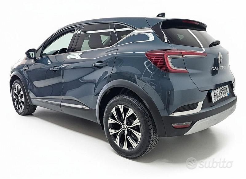 Usata Renault Captur Techno 91 CV (66 kW) 2024 Blu SUV