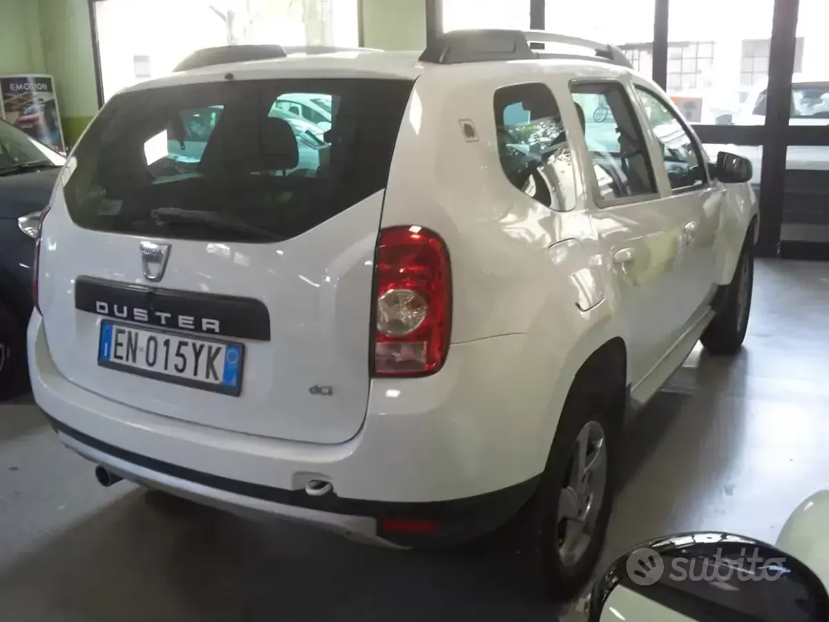 Usata Dacia Duster Lauréate 107 CV (78 kW) 2012 Bianco SUV