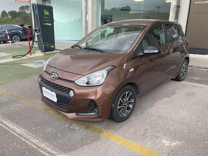 Usata Hyundai i10 67 CV (49 kW) 2019 Marrone Utilitaria