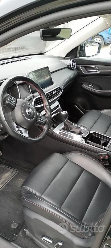 Usata MG HS 162 CV (119 kW) 2022 Nero SUV