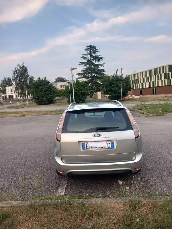 Usata Ford Focus Style 109 CV (80 kW) 2011 Station wagon