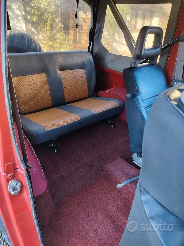 Rosso Usata 1985 Suzuki Samurai SUV | 7000 € - Immagine 1/4
