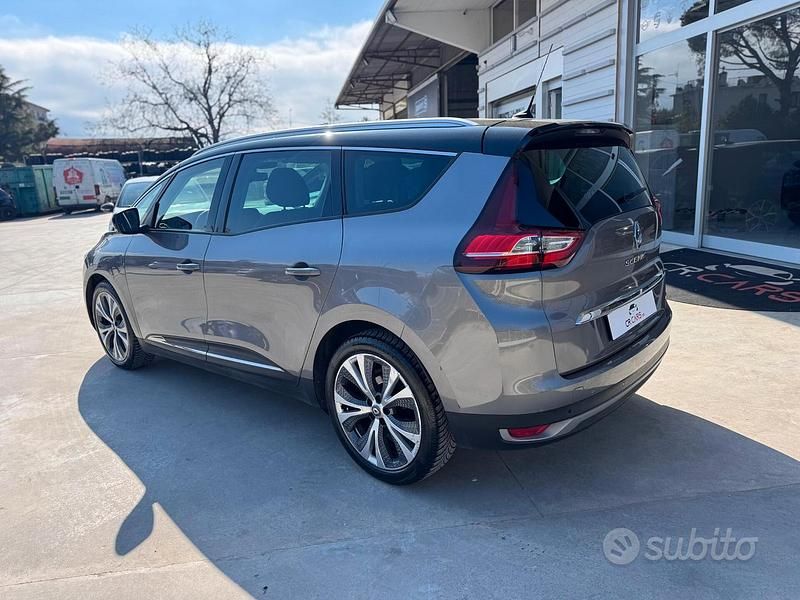 Usata Renault Grand Scénic IV Intens 110 CV (80 kW) 2017 Grigio Monovolume