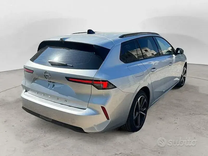 Nuova Opel Astra Edition 110 CV (80 kW) 2025 Grigio Utilitaria