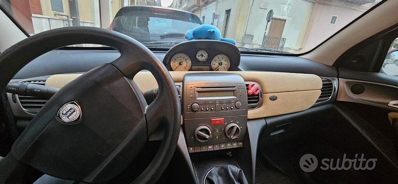 Usata Lancia Ypsilon 77 CV (56 kW) 2006 Utilitaria