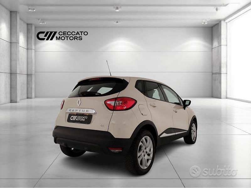 Usata Renault Captur Iconic 90 CV (66 kW) 2016 Bianco SUV