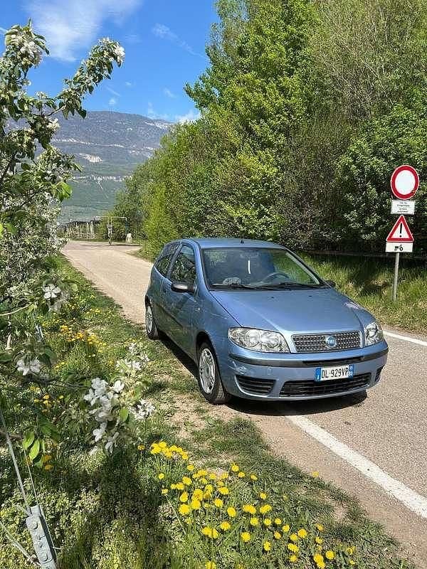 Usata Fiat Punto Dynamic 60 CV (44 kW) 2003 Utilitaria