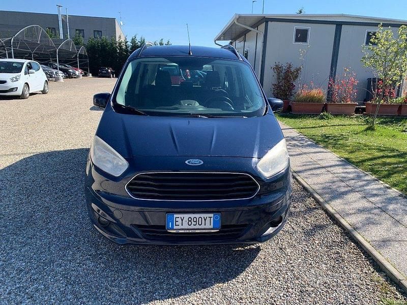 Begagnad Ford Tourneo Courier 75 HK (55 kW) 2015 Blå Minibuss