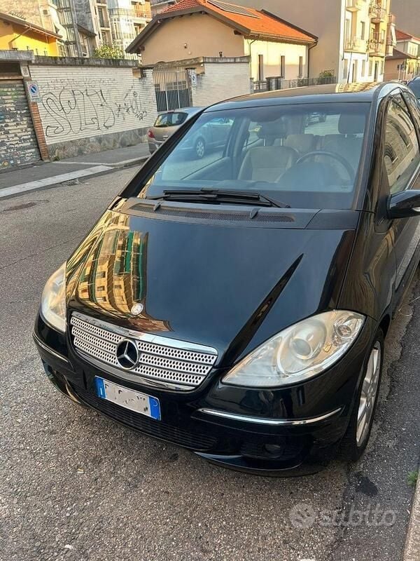 Usata Mercedes A200 95 CV (69 kW) 2008 Nero Utilitaria