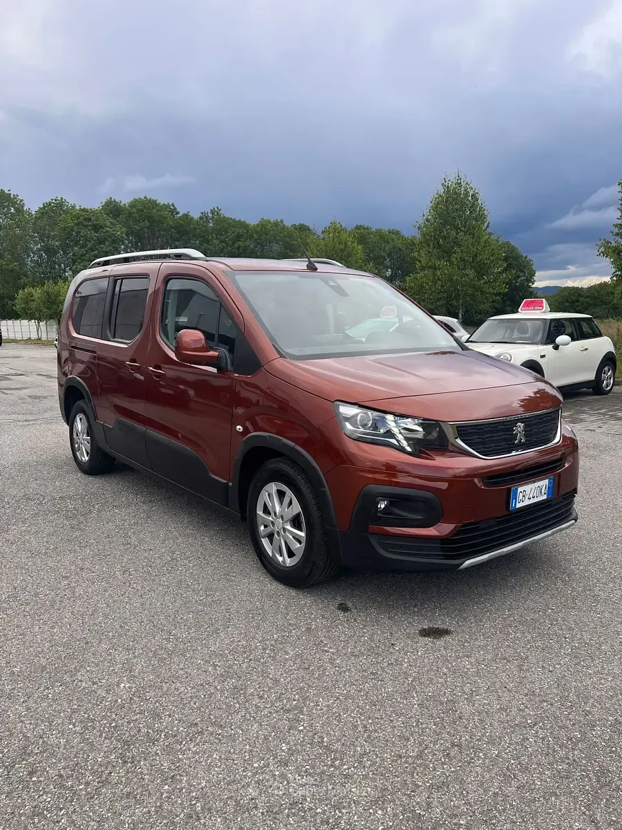Usata Peugeot Rifter Allure 102 CV (75 kW) 2020 Bronze Monovolume