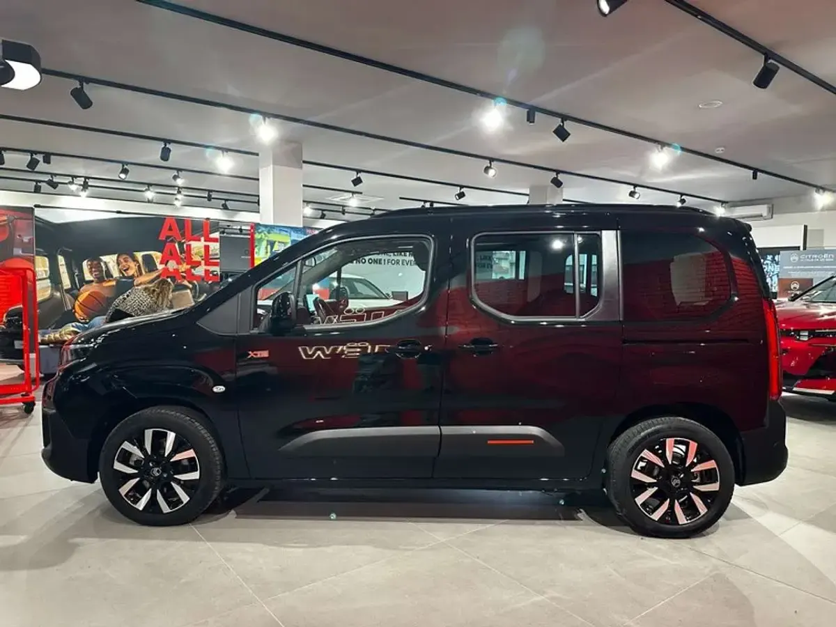 Nuova Citroën e-Berlingo 131 CV (96 kW) 2025 Perla black Monovolume