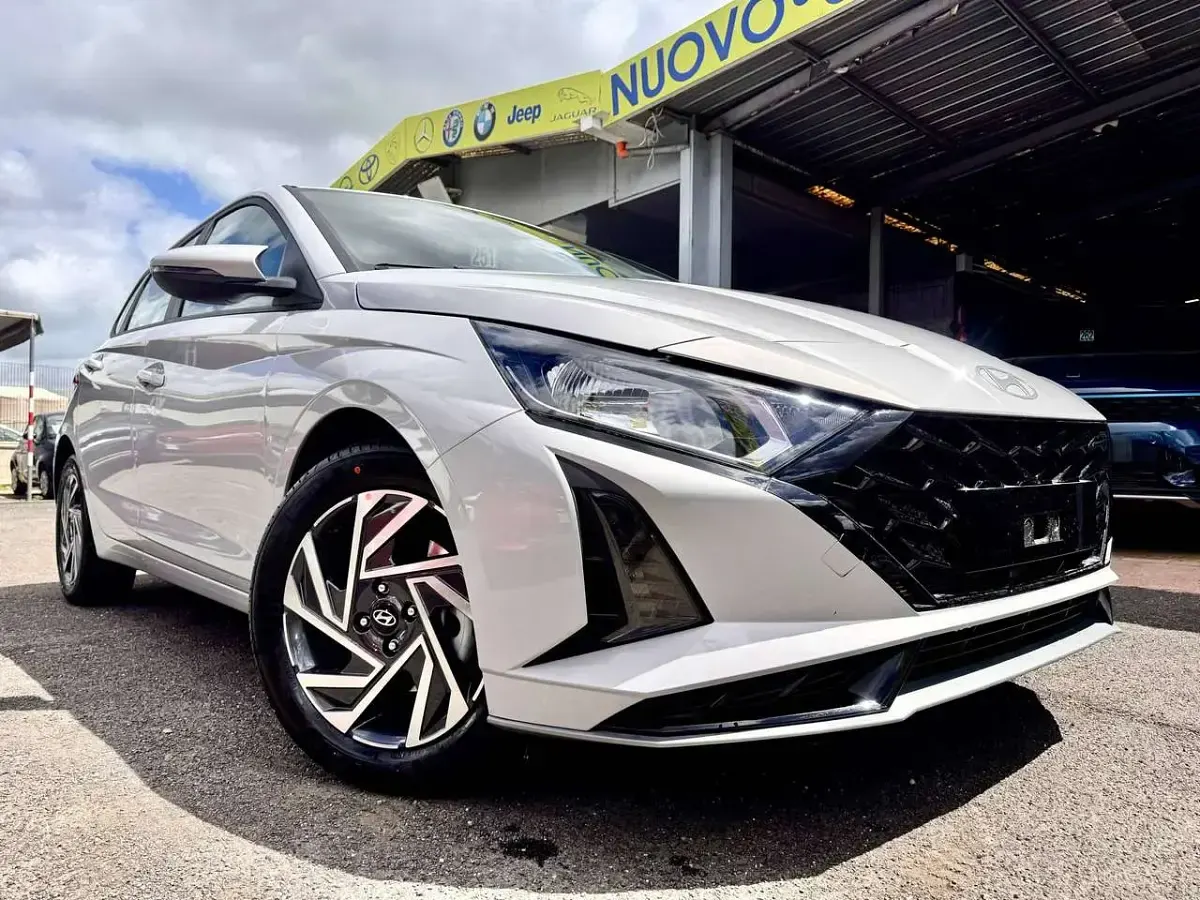 Nuova Hyundai i20 90 CV (66 kW) 2026 Bianco Utilitaria