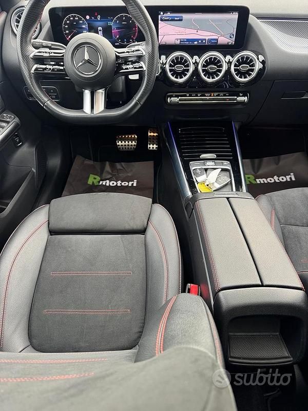 Usata Mercedes GLA200 AMG Line Premium 149 CV (109 kW) 2023 Grigio SUV