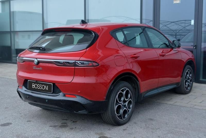 Second-hand Alfa Romeo Tonale Sprint 131 CP (96 kW) 2024 Roșu SUV