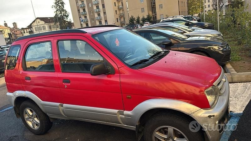 Usata Daihatsu Terios 86 CV (63 kW) 2005 Rosso SUV