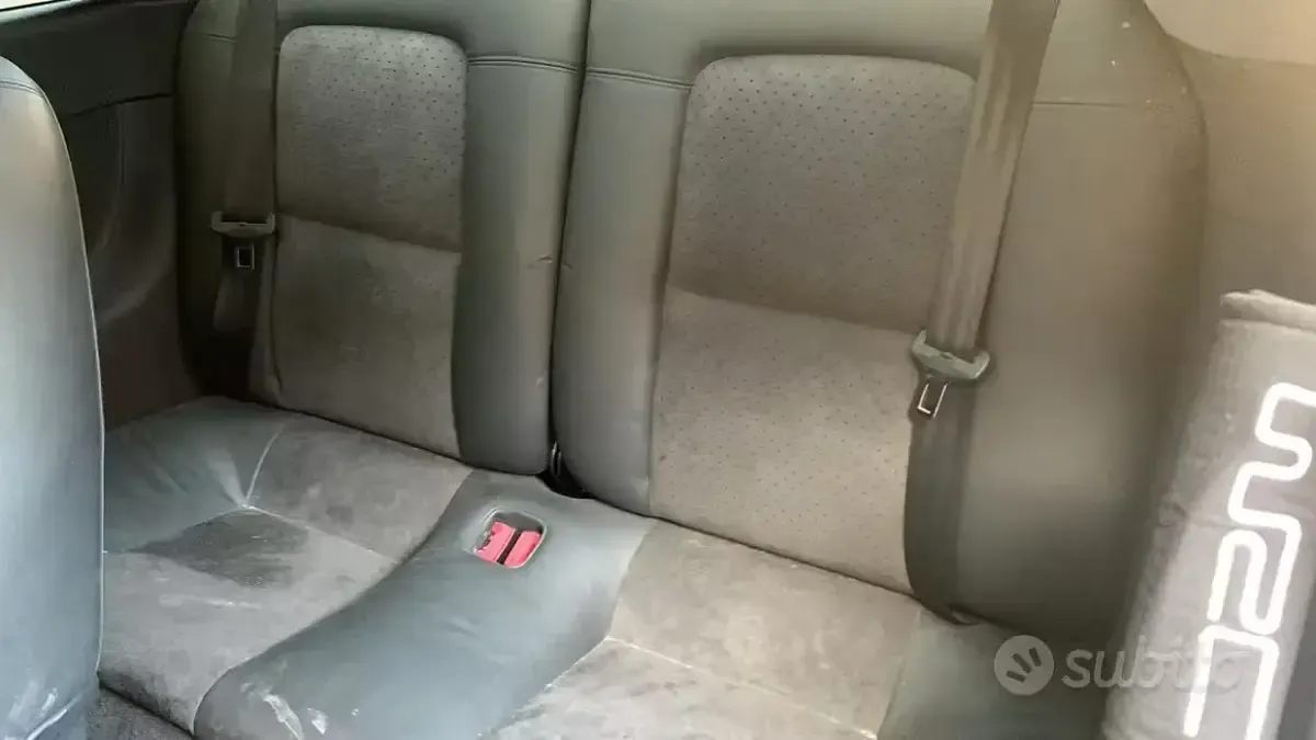 Usata Audi TTS 150 CV (110 kW) 2004 Grigio
