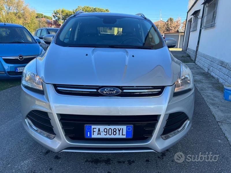 Usata Ford Kuga Titanium 150 CV (110 kW) 2015 Grigio SUV