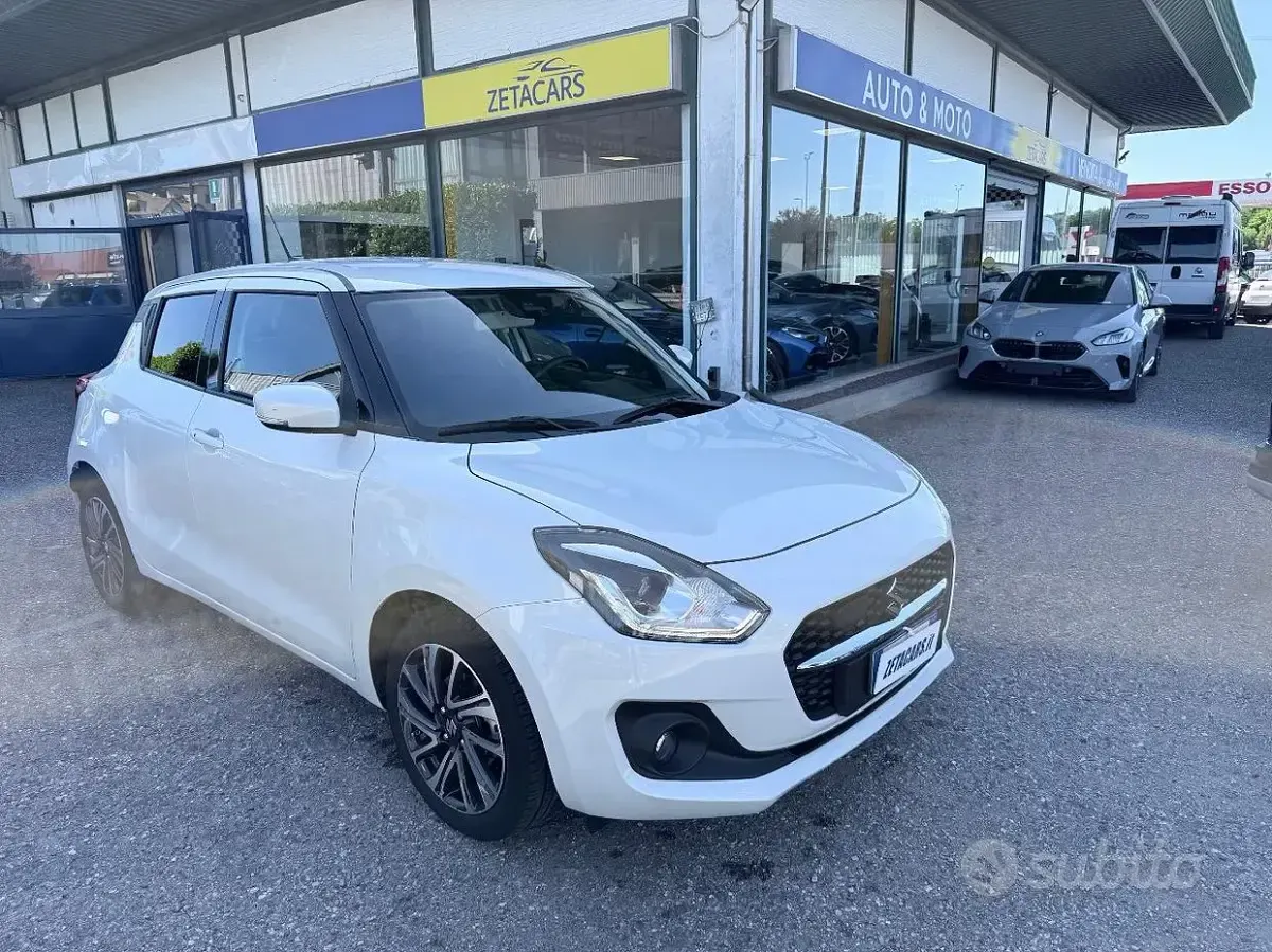 Usata Suzuki Swift 83 CV (61 kW) 2023 Bianco Utilitaria