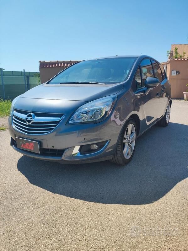 Usata Opel Meriva 95 CV (69 kW) 2017 Grigio Monovolume