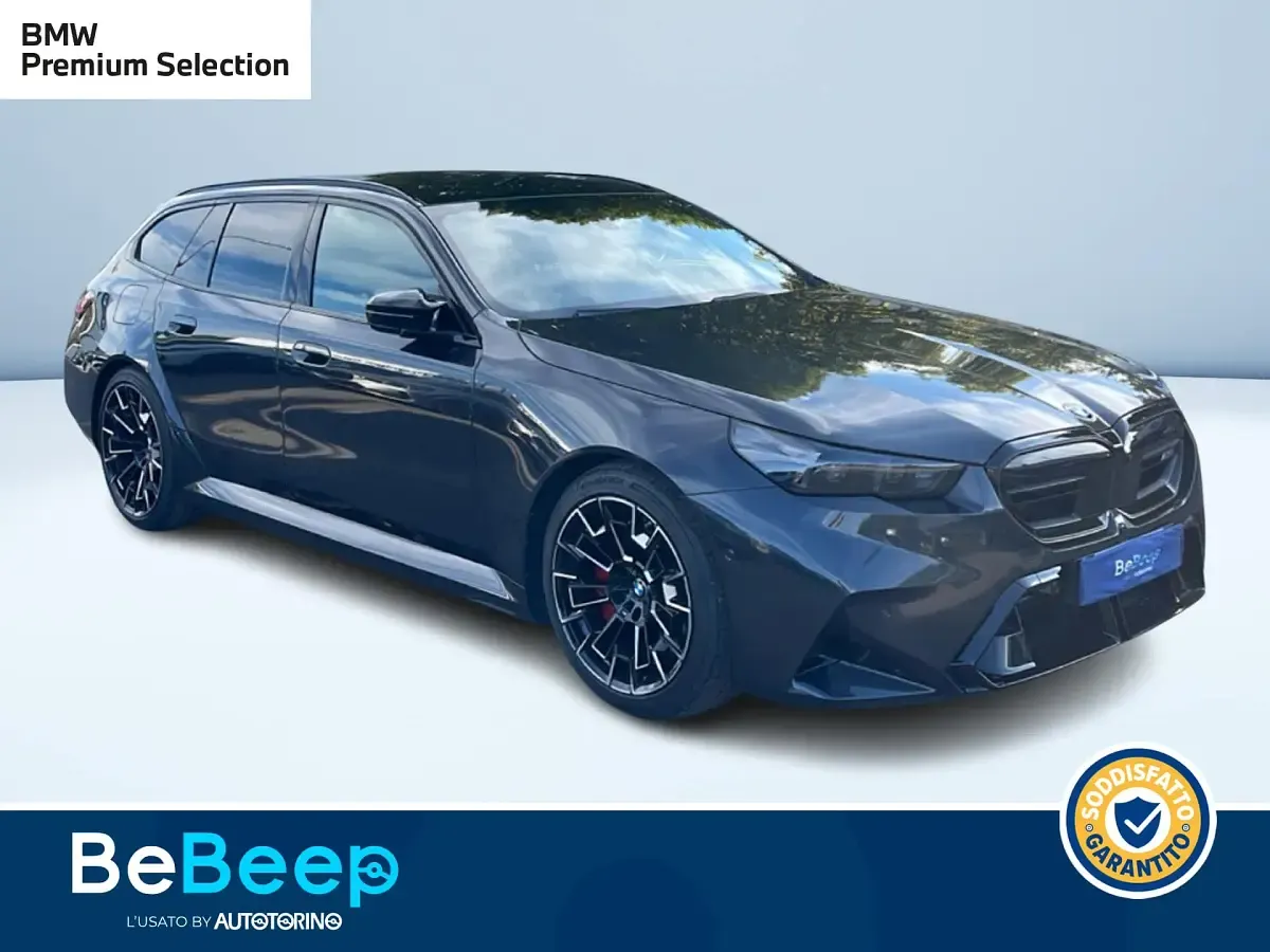Usata BMW M5 Comfort Edition 585 CV (430 kW) 2025 Grigio metallizzato Station wagon