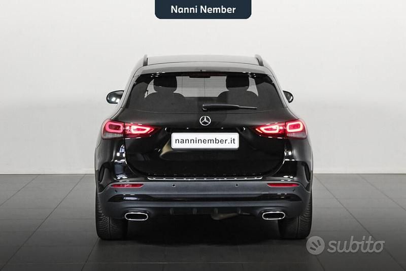 Usata Mercedes GLA180 Premium 116 CV (85 kW) 2022 Nero SUV