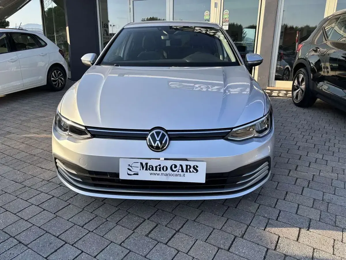Usata VW Golf VII Life 150 CV (110 kW) 2021 Argento Utilitaria