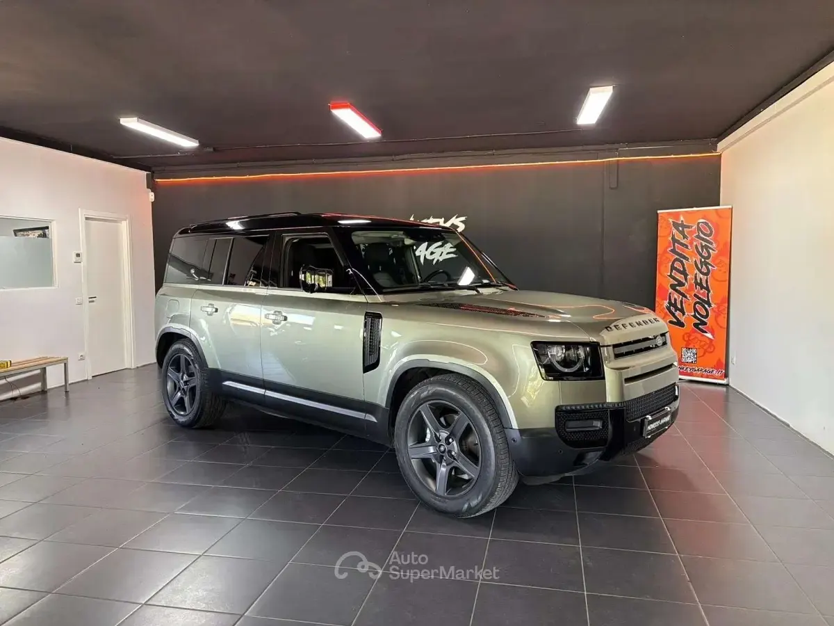 Usata Land Rover Defender Dynamic 200 CV (147 kW) 2023 Verde SUV