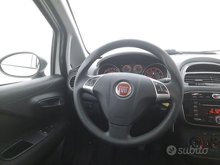 Usata Fiat Punto Street 77 CV (56 kW) 2018 Bianco Utilitaria