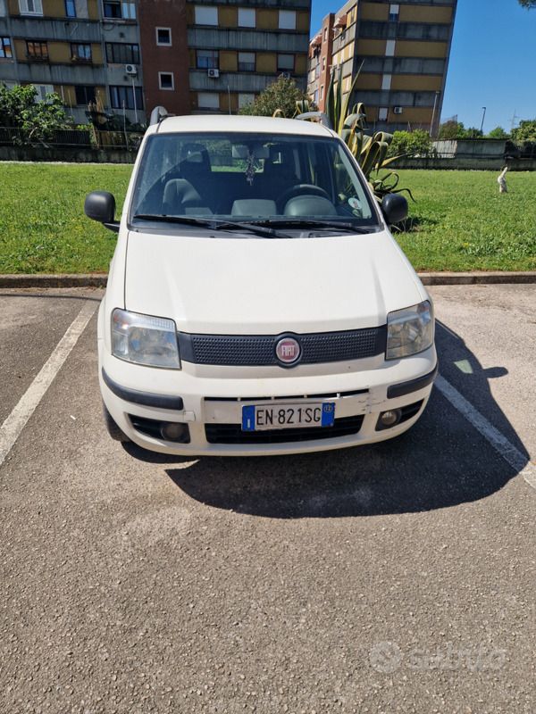 Usata 2012 Fiat Panda Due volumi | 2500 € (Ottimo prezzo) - Immagine 1/4