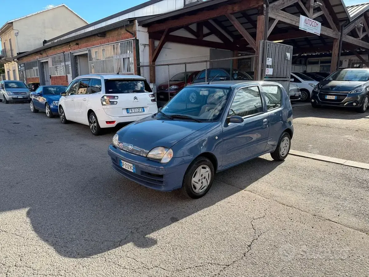 Usata Fiat 600 Anniversary 54 CV (39 kW) 2006 Utilitaria