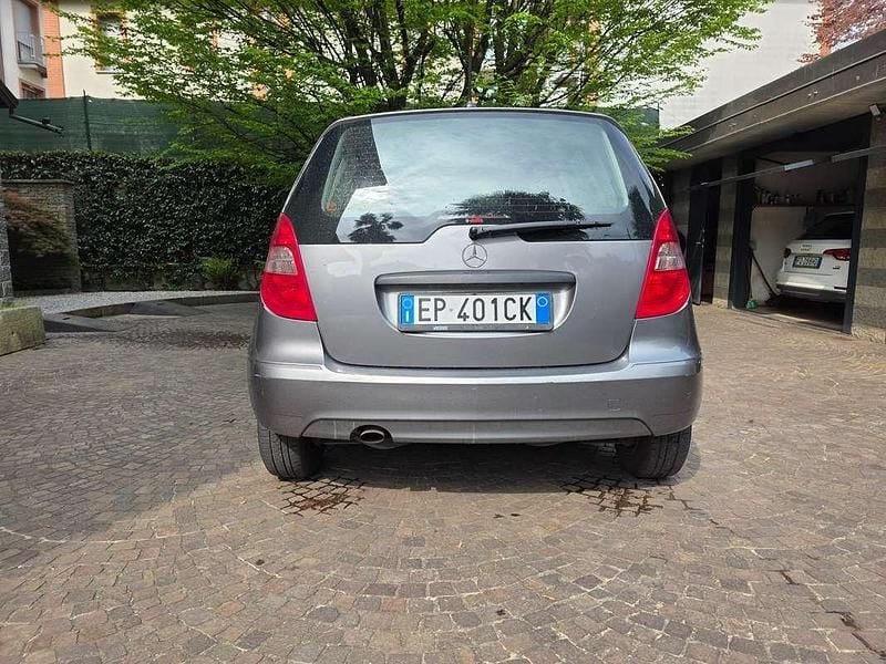 Usata Mercedes A160 Elegance 95 CV (69 kW) 2013 Utilitaria