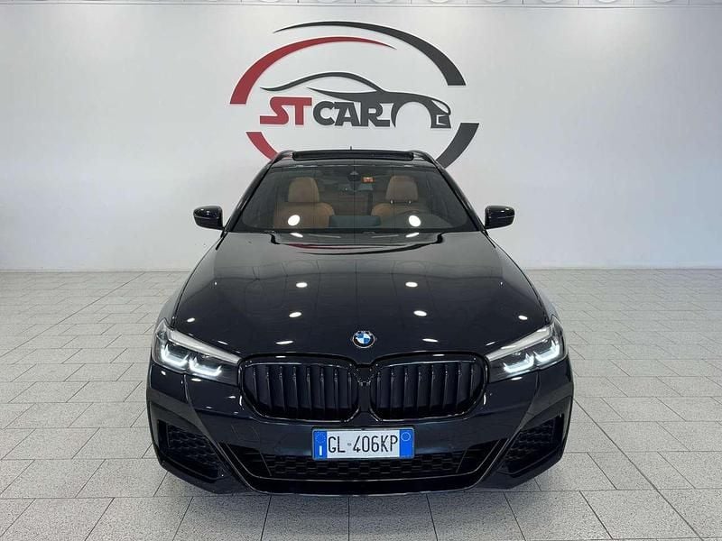 Usata BMW 530 M Sport 249 CV (183 kW) 2022 Blu/azzurro Station wagon