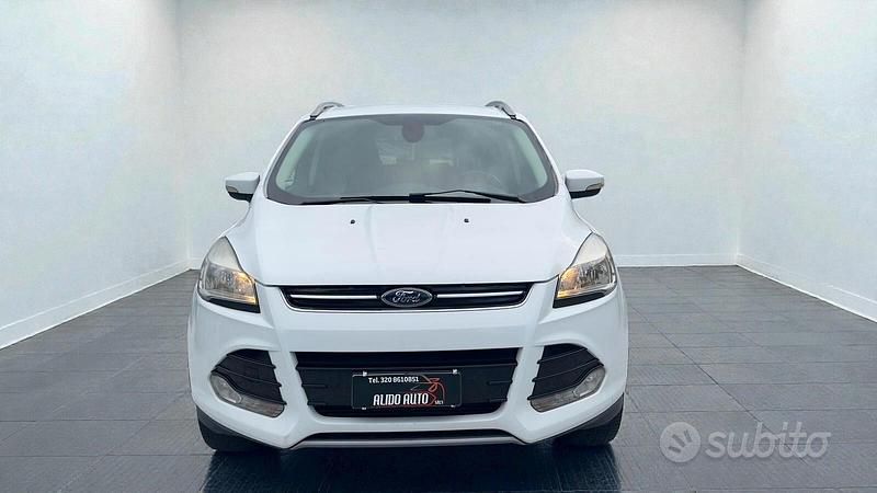 Usata Ford Kuga Titanium 150 CV (110 kW) 2015 Bianco SUV