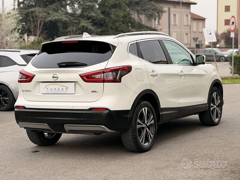 Usata Nissan Qashqai N-Connecta 116 CV (85 kW) 2018 Bianco SUV