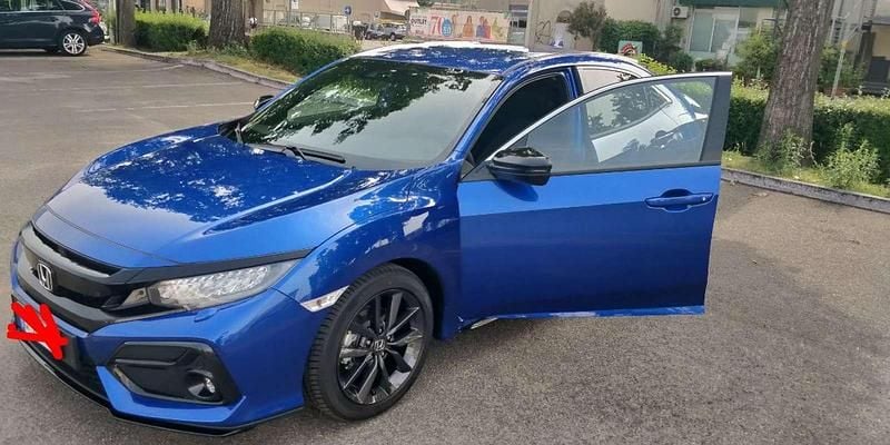 Usata Honda Civic Elegance 126 CV (92 kW) 2021 Blu/azzurro Berlina