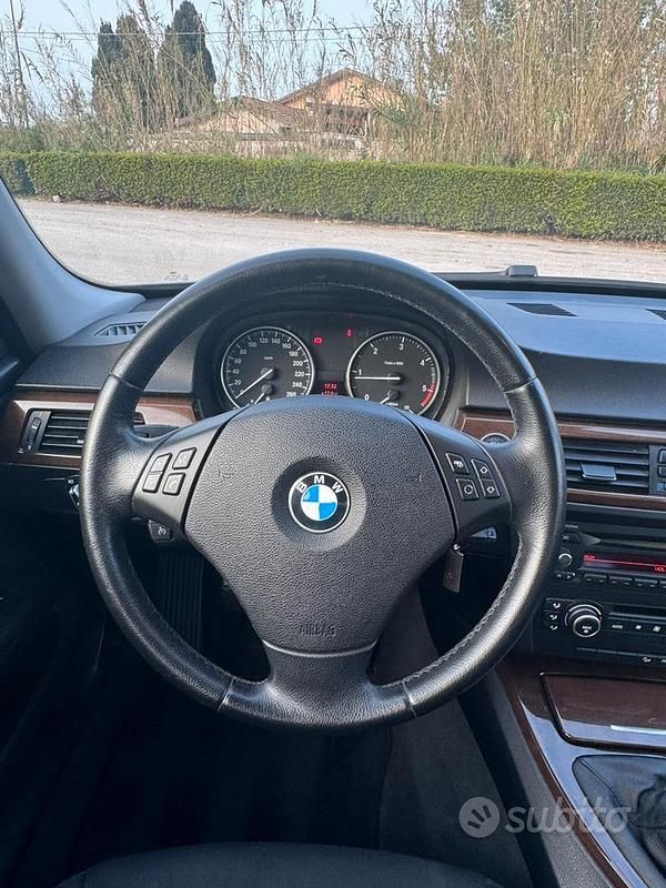 Usata BMW 320 177 CV (130 kW) 2009 Grigio Berlina