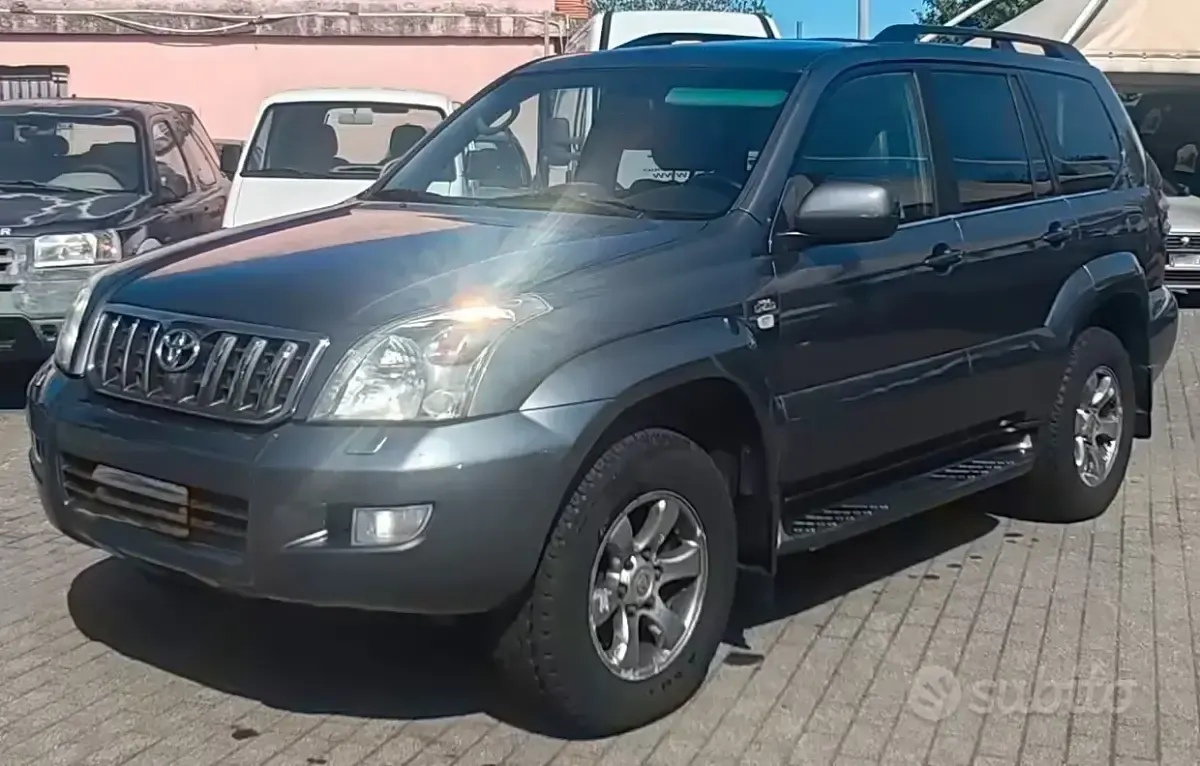Second-hand Toyota Land Cruiser 173 CP (127 kW) 2009 SUV