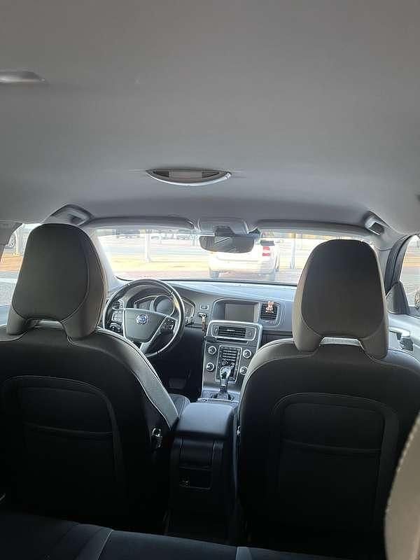 Usata Volvo V60 Kinetic 136 CV (100 kW) 2015 Station wagon