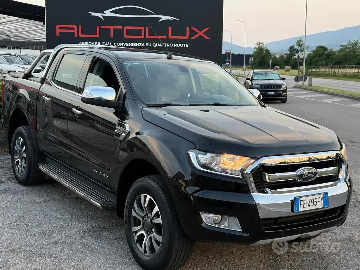 Usata Ford Ranger Wildtrack 160 CV (117 kW) 2016 Nero Pick-up