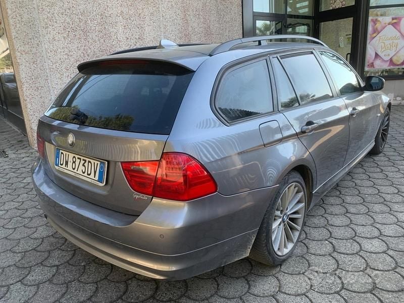 Usata BMW 320 176 CV (129 kW) 2009 Grigio Station wagon