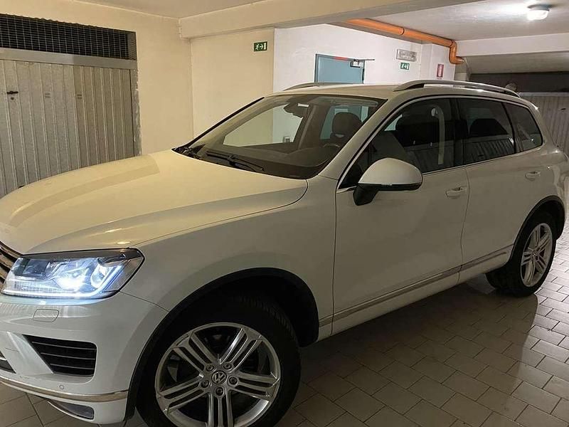 Usata VW Touareg Executive 204 CV (150 kW) 2015 Bianco SUV